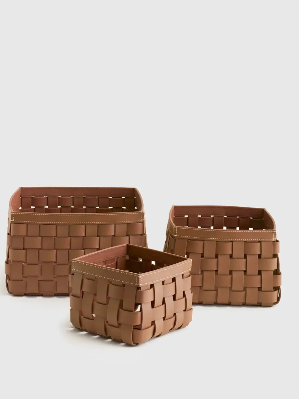 QUINCE Recycled Woven Leather Baskets (set of 3) Cognac